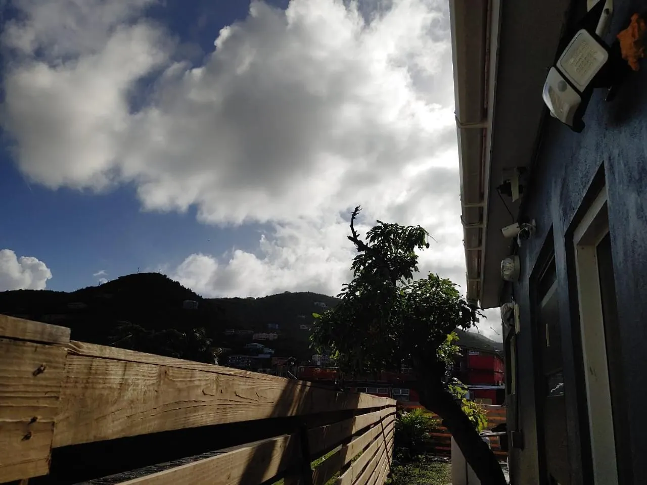 Lahl Short Term Residential Living Apartment East End 0*,  British Virgin Islands