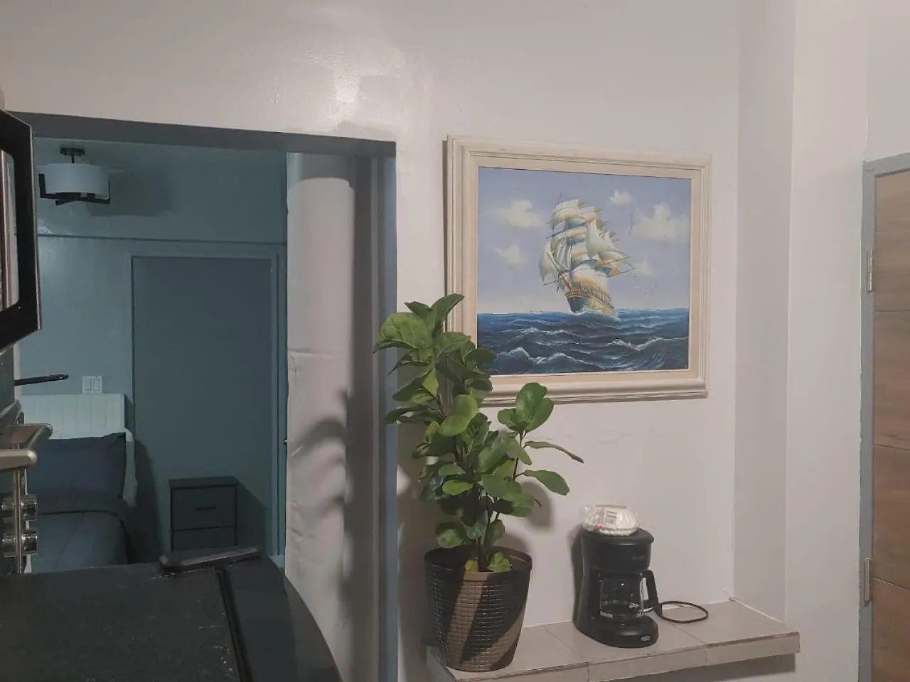 Lahl Short Term Residential Living Apartment East End