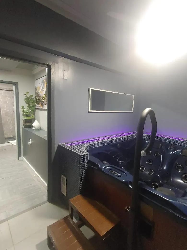 Lahl Short Term Residential Living Apartment East End