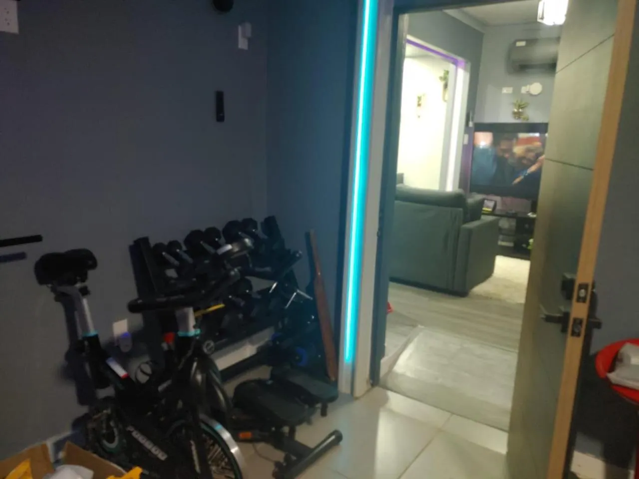 Lahl Short Term Residential Living Apartment East End