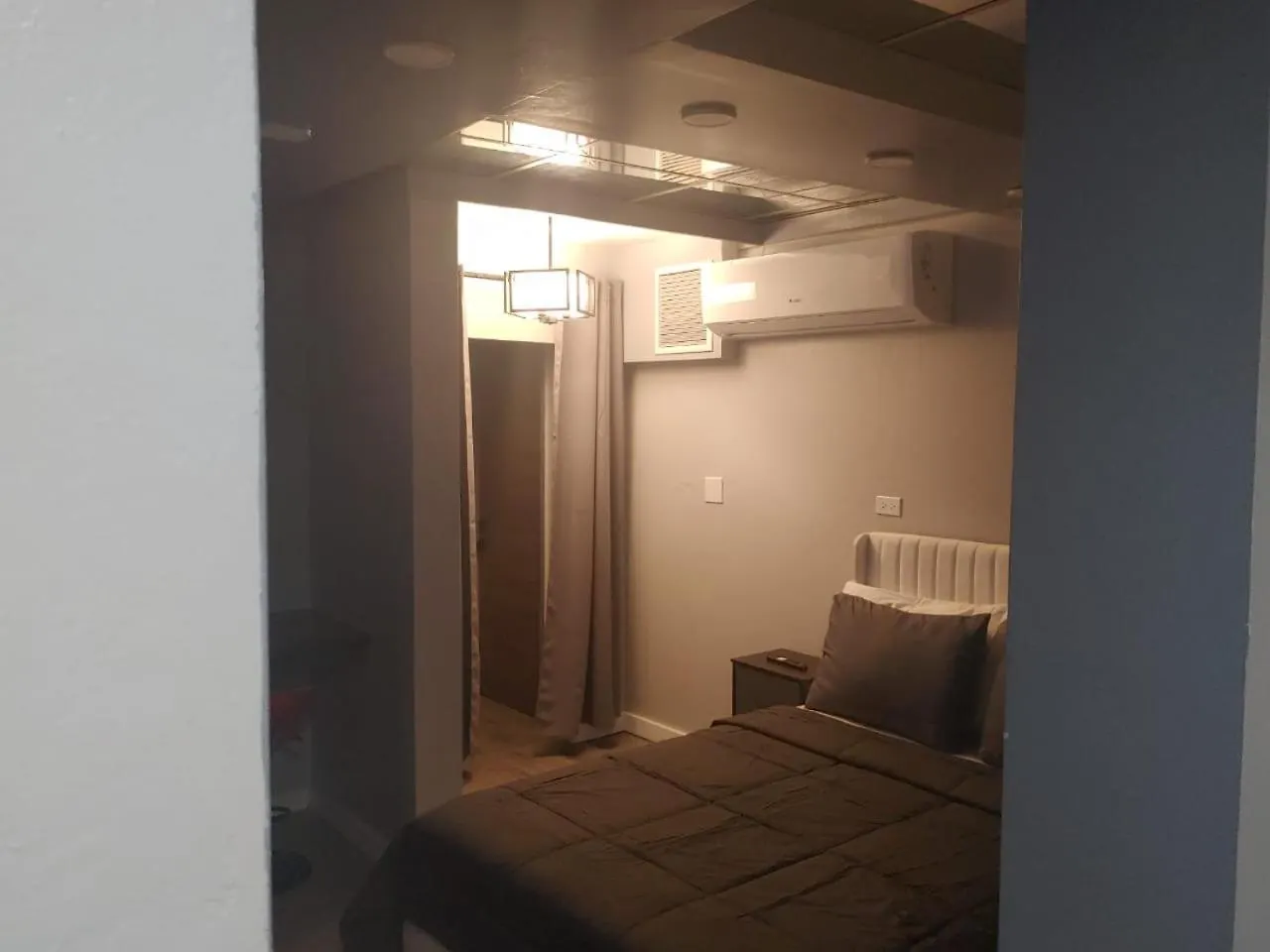 Lahl Short Term Residential Living Apartment East End
